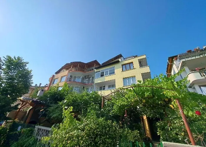 Family California Πριμόρσκο