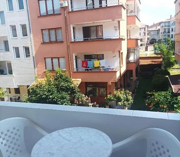 Πανσιόν Family California