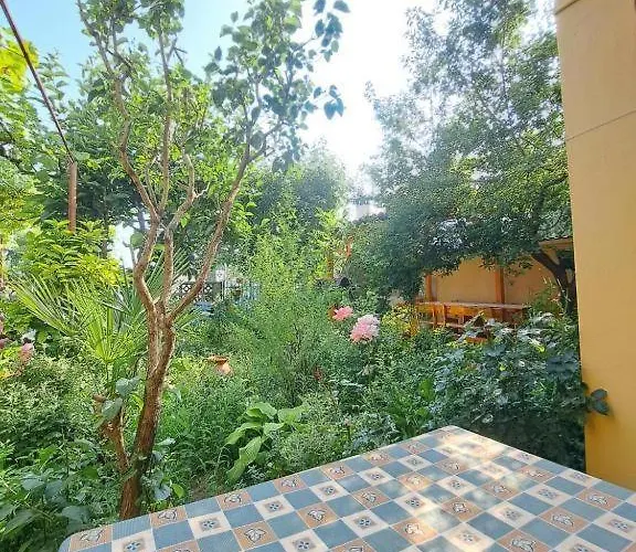 Family California Πανσιόν Πριμόρσκο