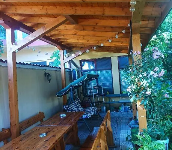 Πανσιόν Family California